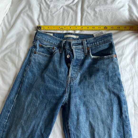 Levi’s Wedgie Jeans size 25 - Picture 2 of 4